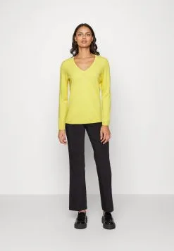 Edc By Esprit V Neck- Strikkegenser - Yellow 9 Edc By Esprit V Neck- Strikkegenser - Yellow -ESPRIT Butikk 023726135a484f27acd18ea5295fda87
