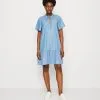 Edc By Esprit Dress - Dongerikjole - Blue Medium Wash 1 Edc By Esprit Dress - Dongerikjole - Blue Medium Wash -ESPRIT Butikk 027b36abf4434649bc170f039b36e15d