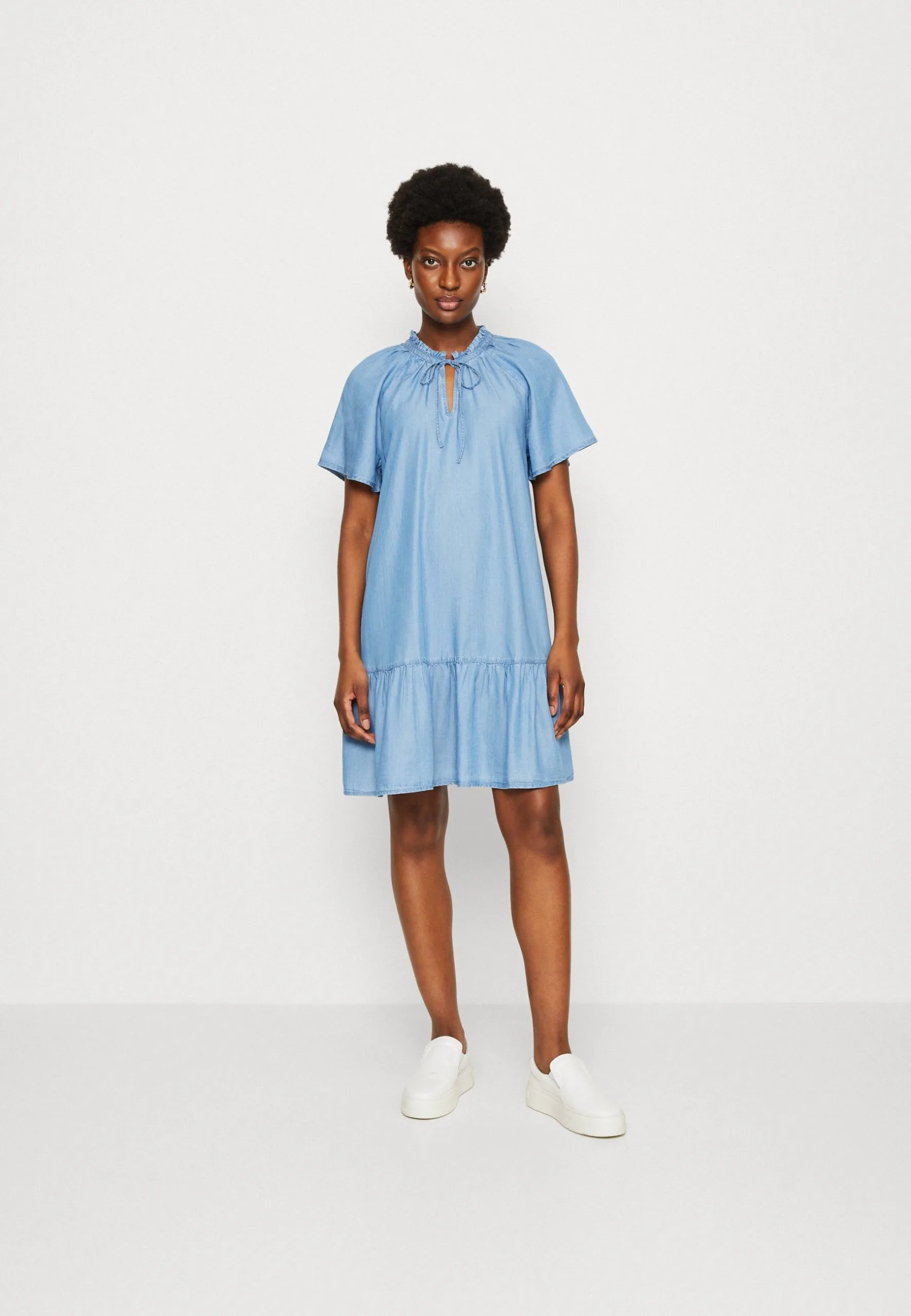 Edc By Esprit Dress - Dongerikjole - Blue Medium Wash 3 Edc By Esprit Dress - Dongerikjole - Blue Medium Wash