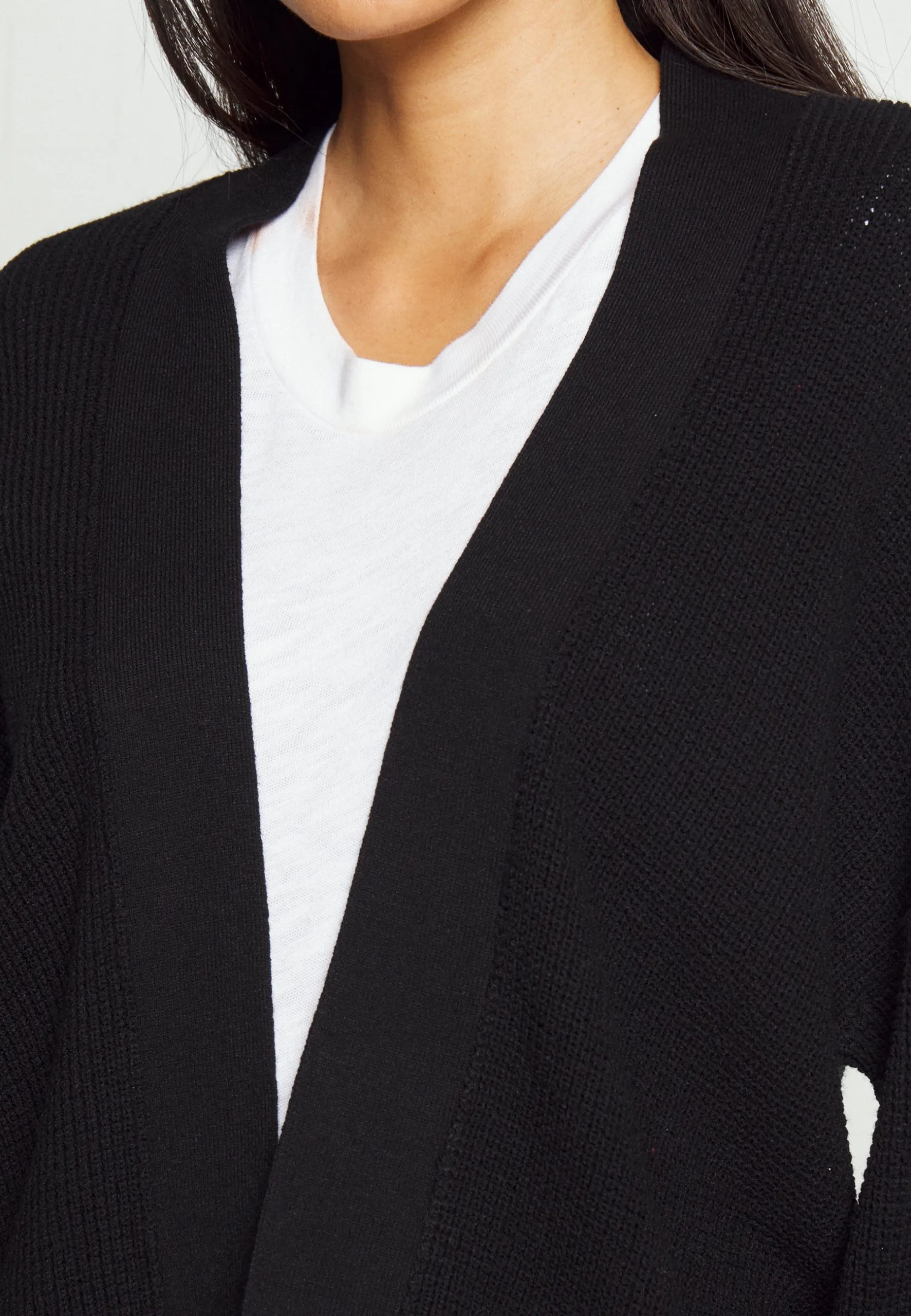 Edc By Esprit Crop Soft Short Open- Cardigan - Black 8 Edc By Esprit Crop Soft Short Open- Cardigan - Black - Bilde 6