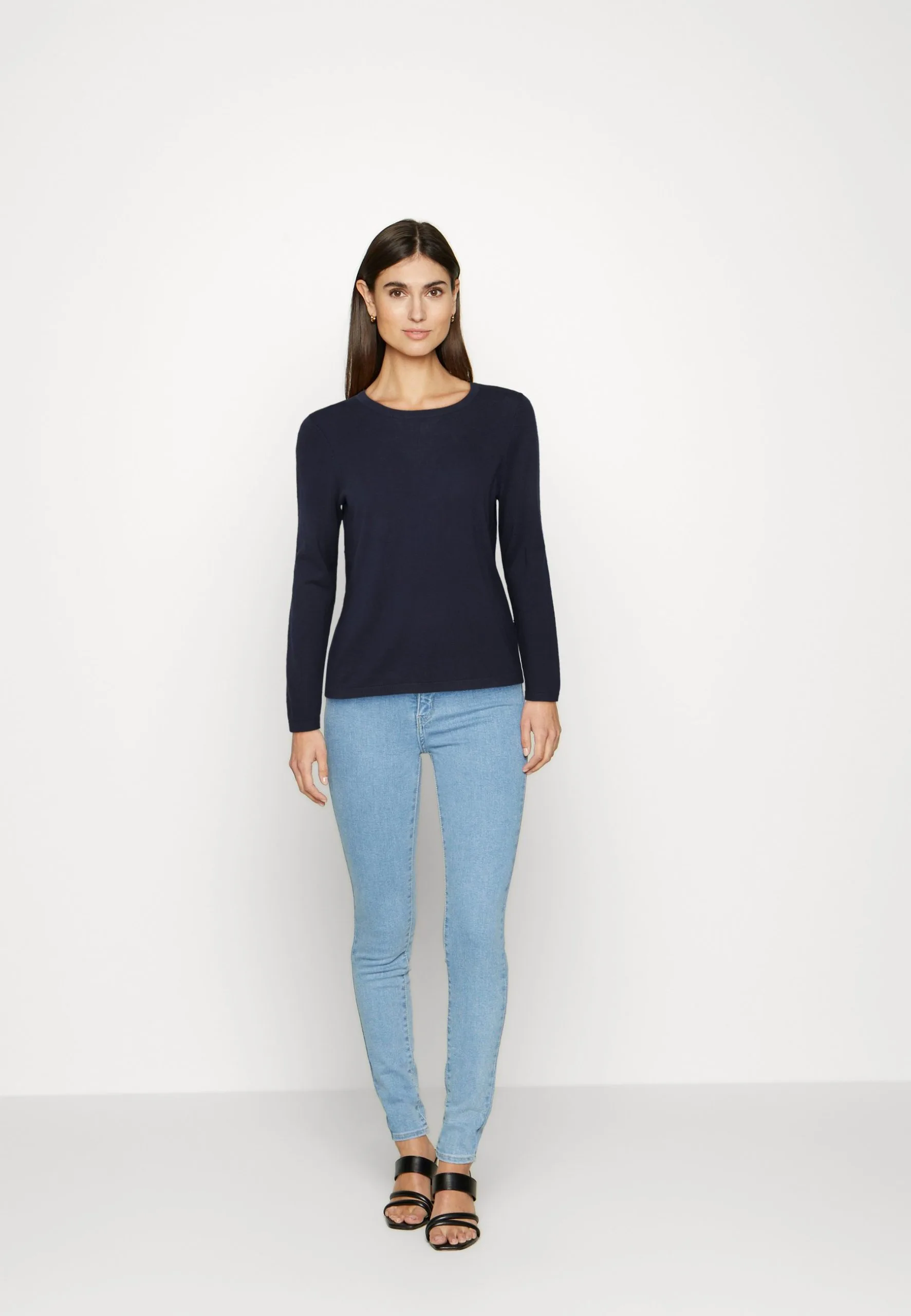Edc By Esprit Basic Crewneck - Strikkegenser - Navy 4 Edc By Esprit Basic Crewneck - Strikkegenser - Navy - Bilde 2