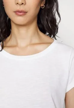 Edc By Esprit Slub Round Neck - T-Shirts - White -ESPRIT Butikk 08a1e447e38849e79883823c707c8687