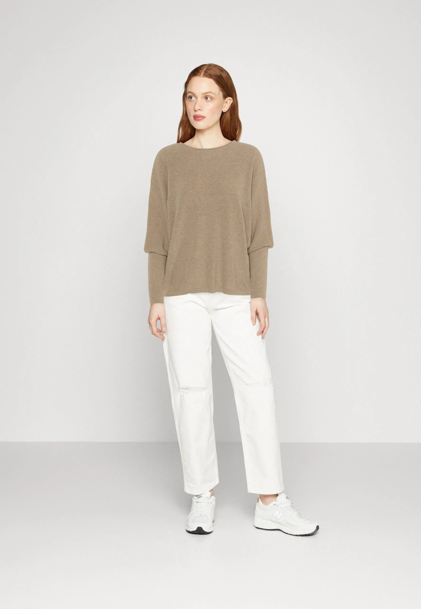 ESPRIT Badwing Roundneck - Strikkegenser - Sand 4 ESPRIT Badwing Roundneck - Strikkegenser - Sand - Bilde 2