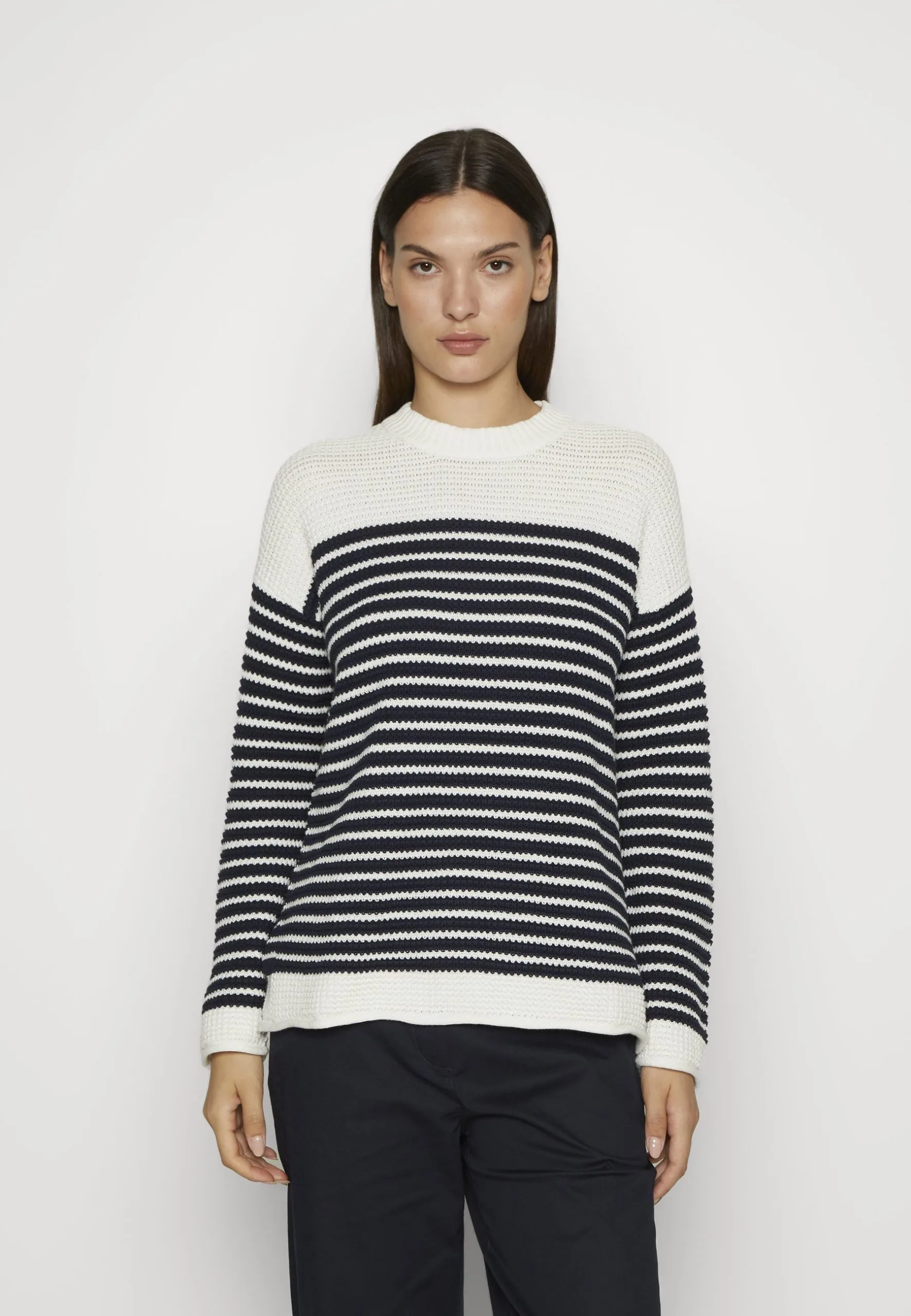 ESPRIT Sus Stich - Strikkegenser - Off-White/Blue 5 ESPRIT Sus Stich - Strikkegenser - Off-White/Blue - Bilde 3