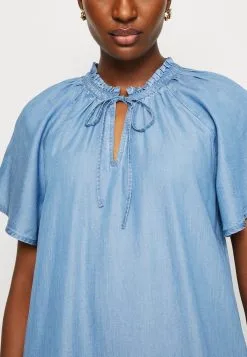 Edc By Esprit Dress - Dongerikjole - Blue Medium Wash 13 Edc By Esprit Dress - Dongerikjole - Blue Medium Wash -ESPRIT Butikk 0e8a3f564eed4f348729afd6dff63958