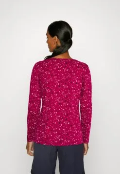 ESPRIT Boat Neck - Topper Langermet - Cherry Red 9 ESPRIT Boat Neck - Topper Langermet - Cherry Red -ESPRIT Butikk 104bba97e6b844288360d3da5704c425