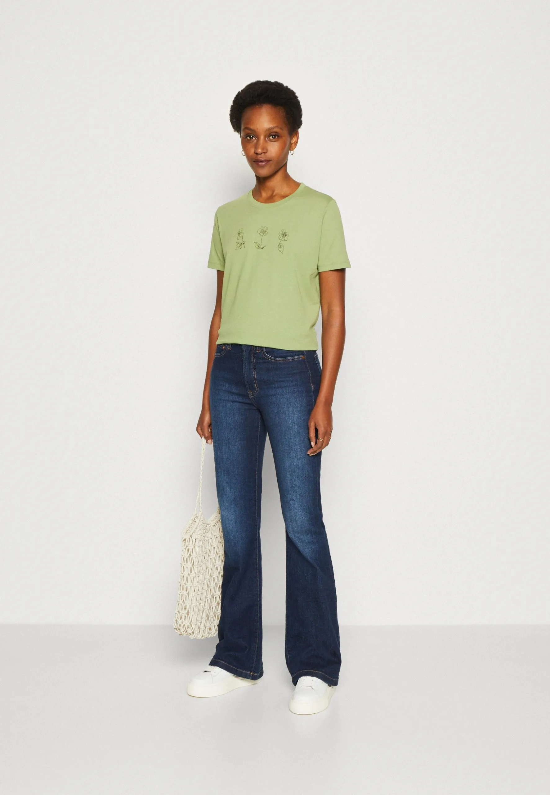 Edc By Esprit Tee- T-Shirts Med Print - Pistachio Green 4 Edc By Esprit Tee- T-Shirts Med Print - Pistachio Green - Bilde 2