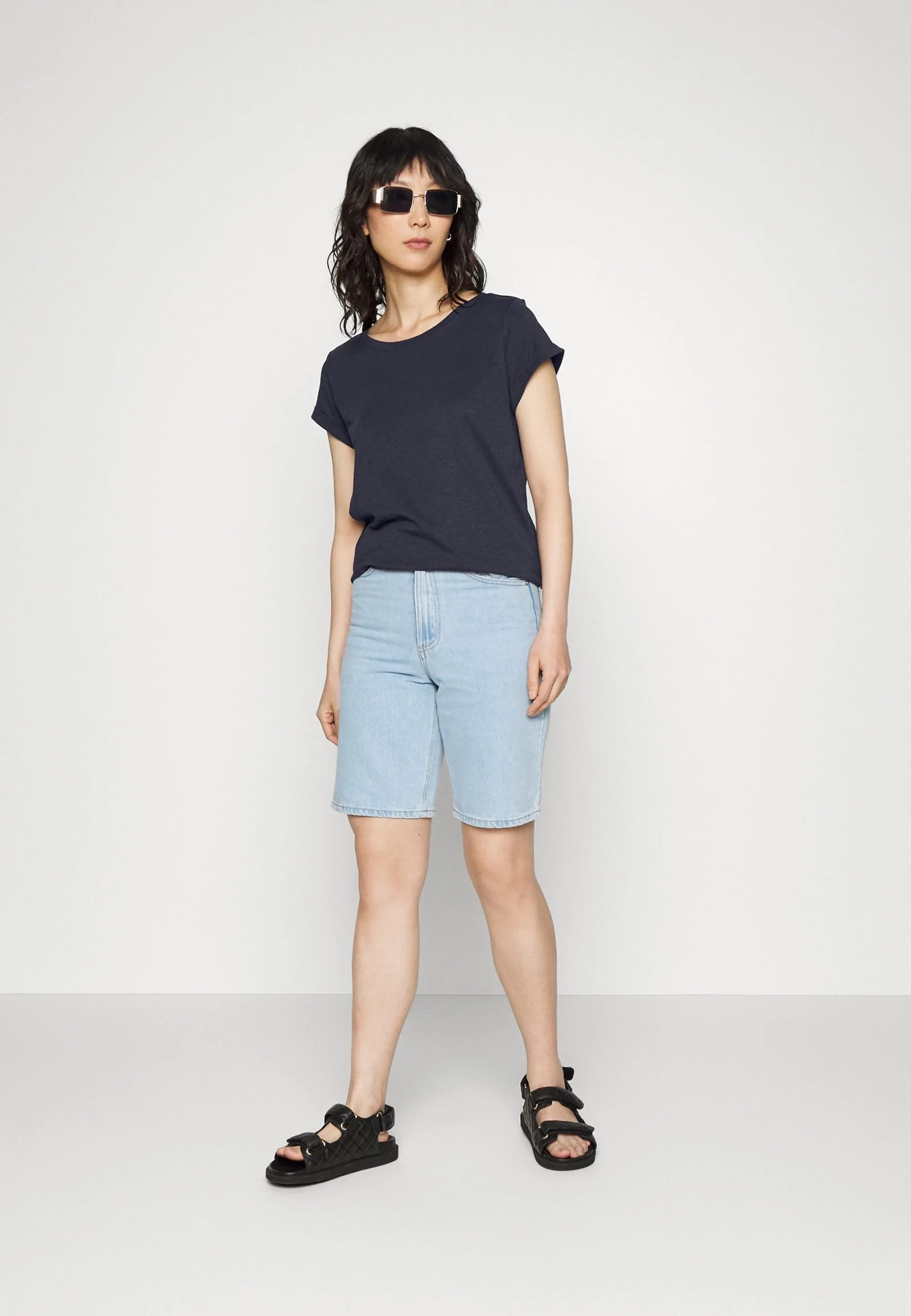 Edc By Esprit Slub Round Neck - T-Shirts - Navy 4 Edc By Esprit Slub Round Neck - T-Shirts - Navy - Bilde 2