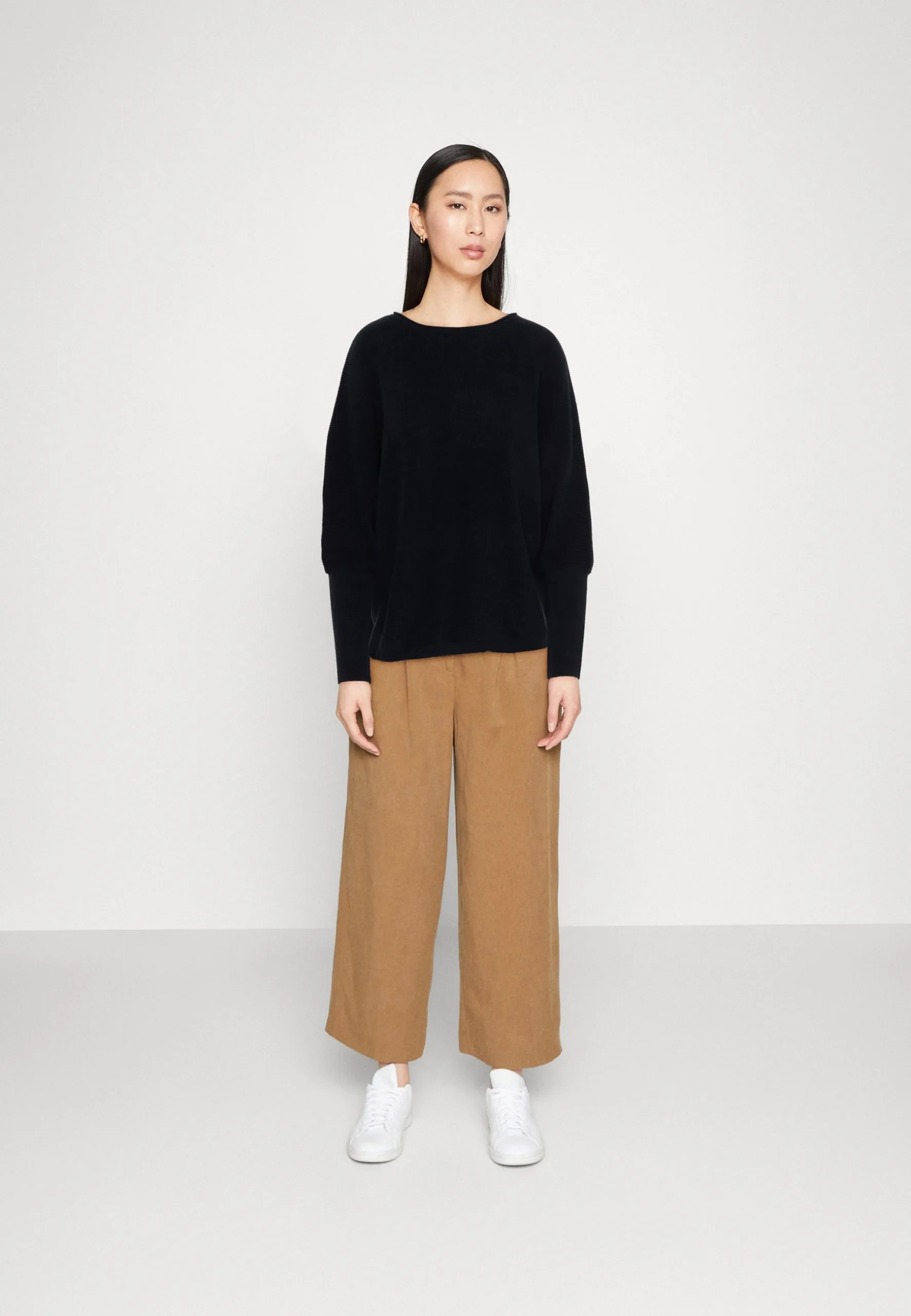 ESPRIT Badwing Roundneck - Strikkegenser - Navy 4 ESPRIT Badwing Roundneck - Strikkegenser - Navy - Bilde 2