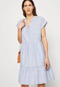 ESPRIT Stripe Dress - Kjole - Bright Blue 11 ESPRIT Stripe Dress - Kjole - Bright Blue -ESPRIT Butikk 15fa0e6aa9574a30946e0edaac29d467