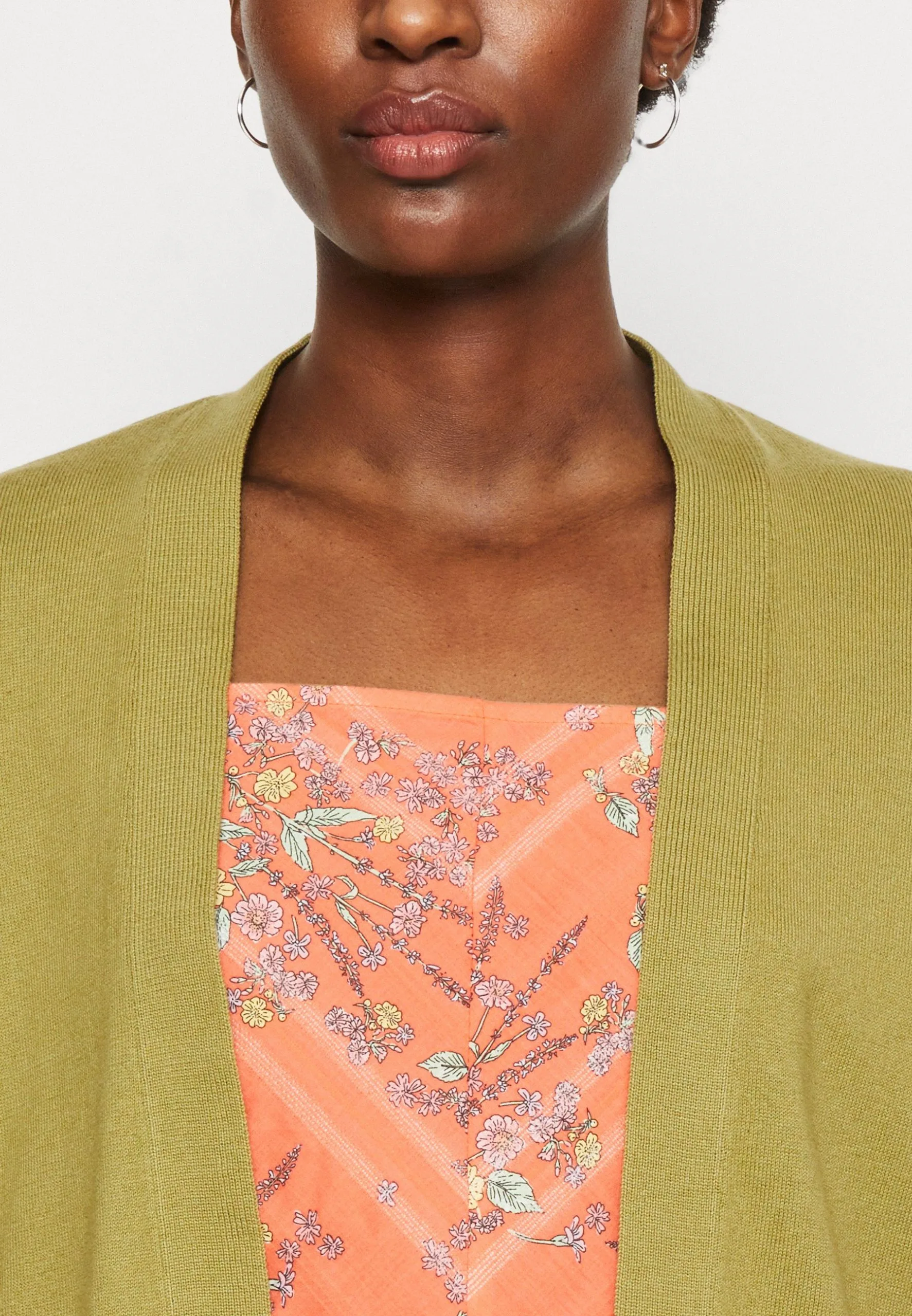 Edc By Esprit Open - Cardigan - Pistachio Green 8 Edc By Esprit Open - Cardigan - Pistachio Green - Bilde 6