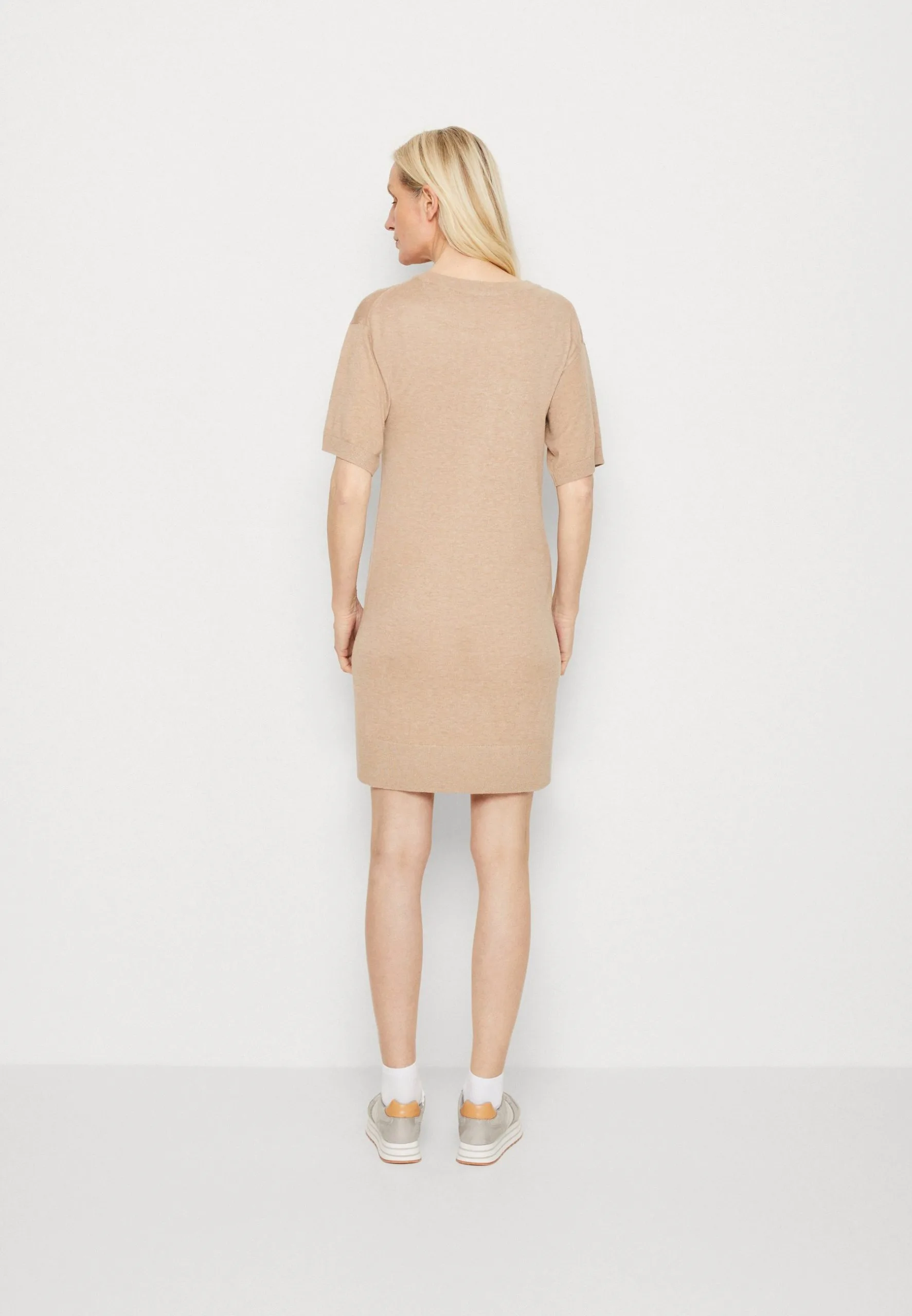 ESPRIT Dress - Strikket Kjole - Taupe 5 ESPRIT Dress - Strikket Kjole - Taupe - Bilde 3