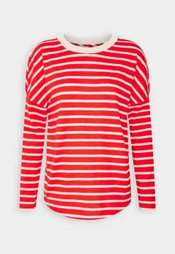 ESPRIT Topper Langermet - Red 10 ESPRIT Topper Langermet - Red -ESPRIT Butikk 1b93bc34461241eb9841576f3a9c94d0
