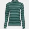 Edc By Esprit Stripe - Topper Langermet - Dark Teal Green 1 Edc By Esprit Stripe - Topper Langermet - Dark Teal Green -ESPRIT Butikk 1d2b5132d39f48dba7d500a27030d6b1