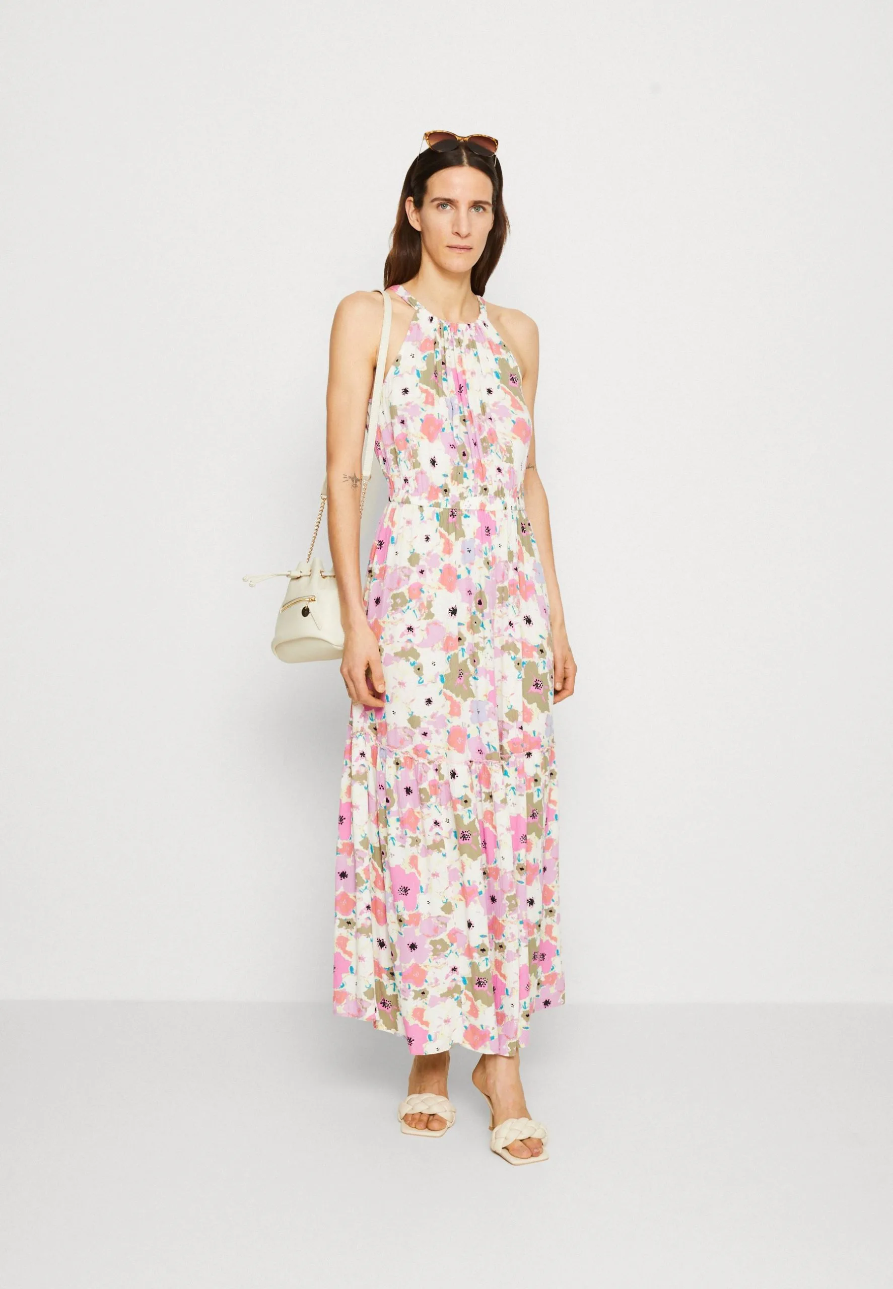 Edc By Esprit Neckholder Dress - Maxikjole - Pink 4 Edc By Esprit Neckholder Dress - Maxikjole - Pink - Bilde 2