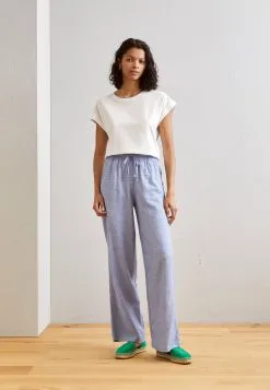 ESPRIT Core Tee- T-Shirts - White -ESPRIT Butikk 278d1a914e954099961962d7ea70eac6