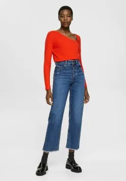 ESPRIT New Ncklne - Topper Langermet - Red -ESPRIT Butikk 2d44e2789c8e48ffa227546863eca7f7