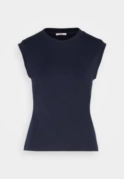 ESPRIT New Shape- T-Shirts - Navy 12 ESPRIT New Shape- T-Shirts - Navy -ESPRIT Butikk 33d0edb975bb4be98e9a4ca2989ae508