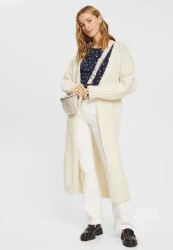 ESPRIT Core - T-Shirts Med Print - Navy 14 ESPRIT Core - T-Shirts Med Print - Navy -ESPRIT Butikk 35955c7e7a314e3b8f86234b6c09403b