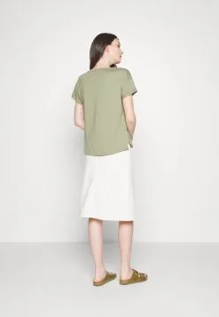 ESPRIT Shimmer Tee - T-Shirts - Light Khaki -ESPRIT Butikk 3ac1d72e42dd431fa7cf492687b58e5e
