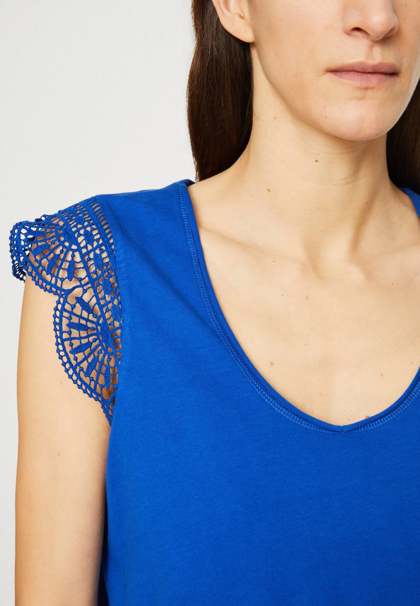 ESPRIT T-Shirts Med Print - Ink 8 ESPRIT T-Shirts Med Print - Ink - Bilde 6