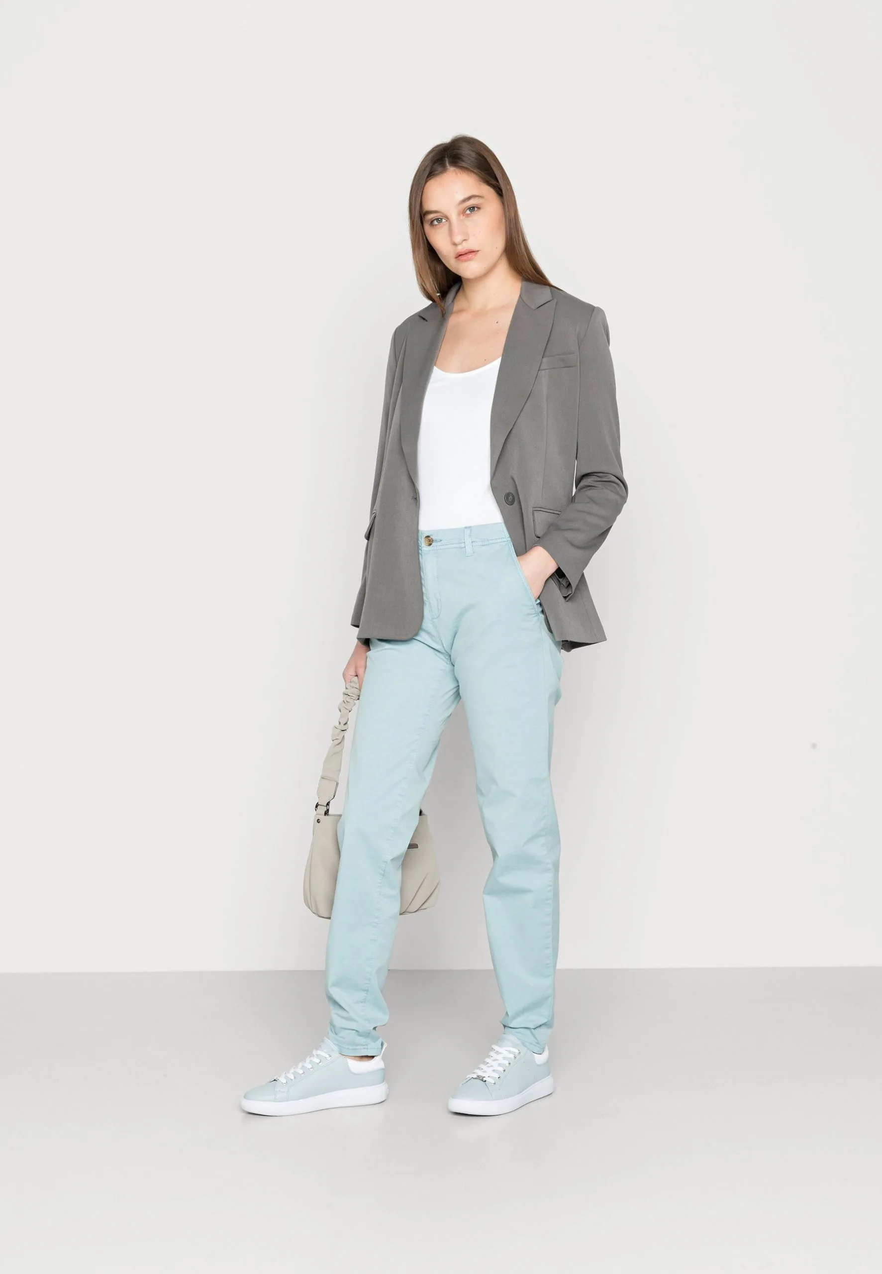 ESPRIT Topper - White 4 ESPRIT Topper - White - Bilde 2