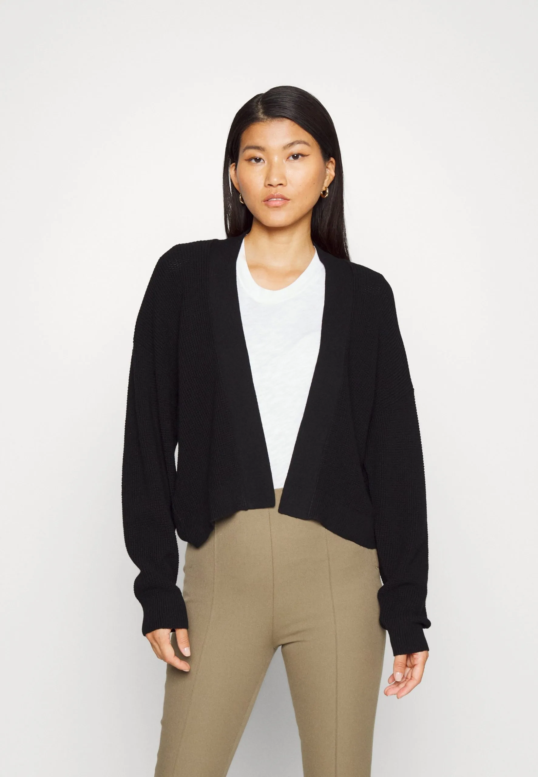 Edc By Esprit Crop Soft Short Open- Cardigan - Black 3 Edc By Esprit Crop Soft Short Open- Cardigan - Black