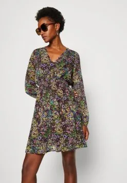 Edc By Esprit Dress - Kjole - Dark Purple 11 Edc By Esprit Dress - Kjole - Dark Purple -ESPRIT Butikk 43a0b7d83a8b47799bd7f92ac4be5797