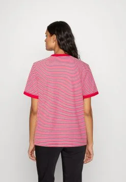 Edc By Esprit Tee - T-Shirts Med Print - Red -ESPRIT Butikk 471336f9a47d4126bf78400c8a28d707