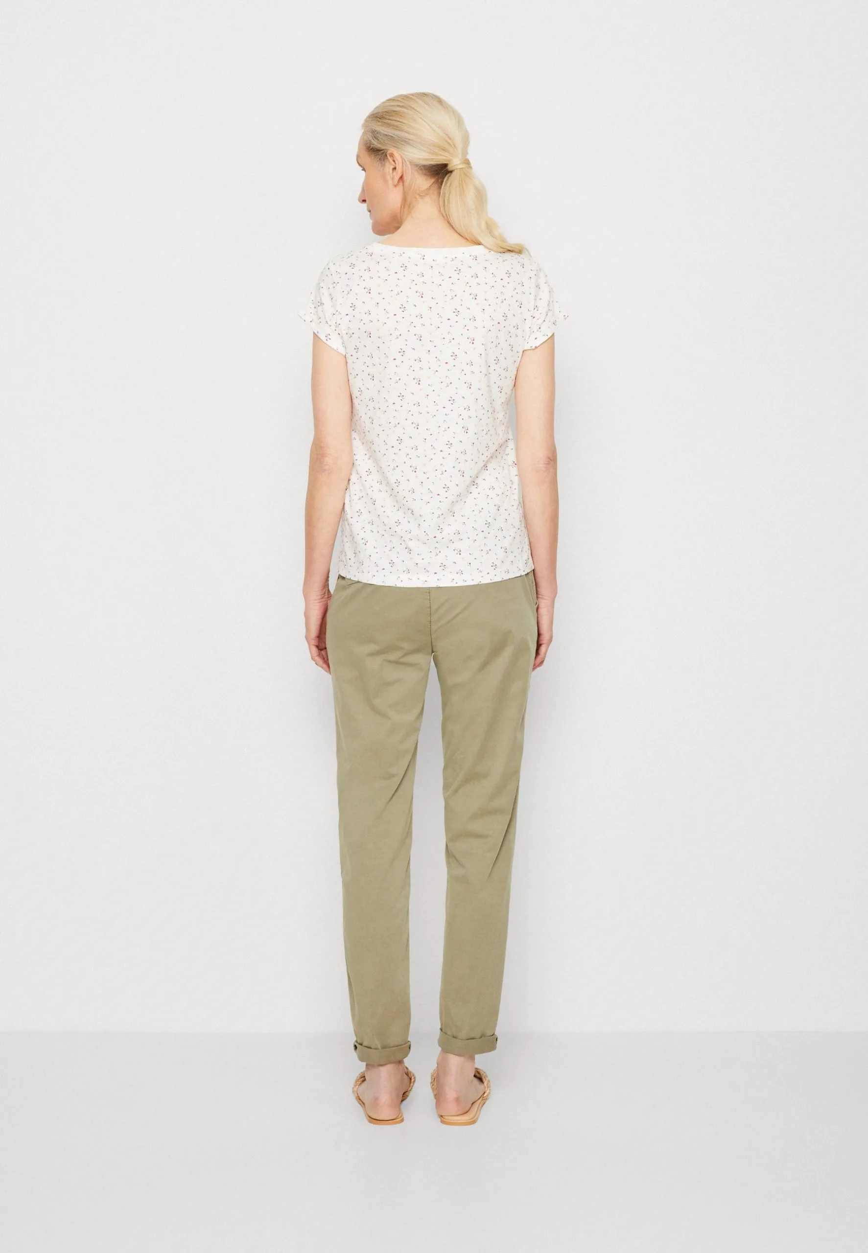 Edc By Esprit Sus Aop - T-Shirts Med Print - Offwhite 5 Edc By Esprit Sus Aop - T-Shirts Med Print - Offwhite - Bilde 3