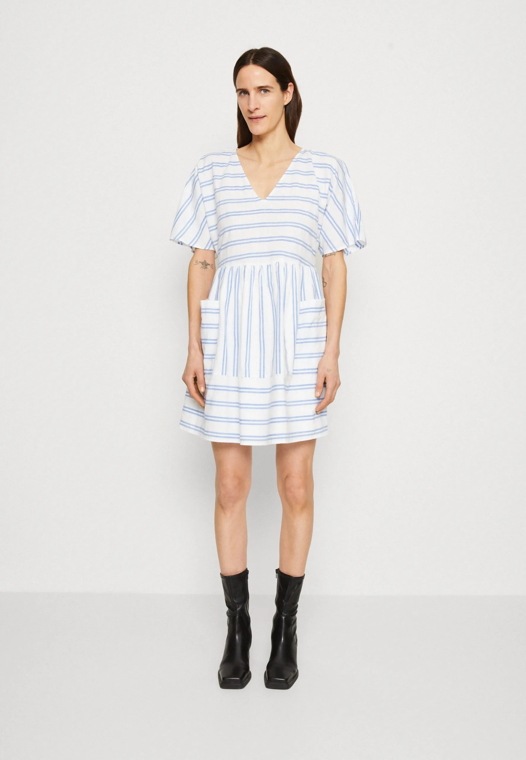 Edc By Esprit Dress - Kjole - Off White 3 Edc By Esprit Dress - Kjole - Off White