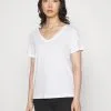 Edc By Esprit Slub V-Neck - T-Shirts - White 1 Edc By Esprit Slub V-Neck - T-Shirts - White -ESPRIT Butikk 4e08d9a1715449fa80bb7faff27c0b82
