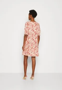 ESPRIT Dress - Jerseykjole - Light Pink 10 ESPRIT Dress - Jerseykjole - Light Pink -ESPRIT Butikk 5207d5f4e95e49c0b14b8b19ff5fda23