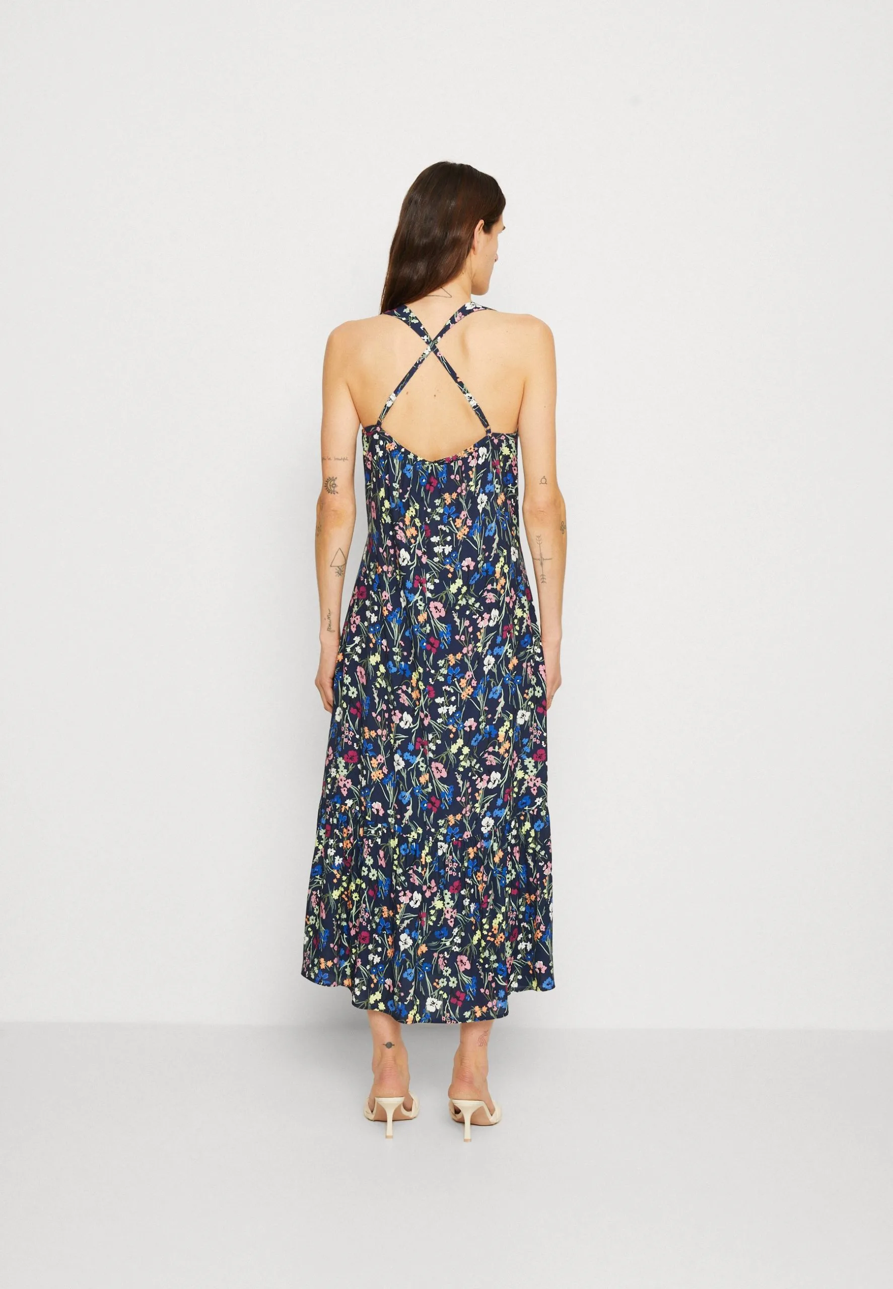 ESPRIT Aop Strap - Kjole - Navy 5 ESPRIT Aop Strap - Kjole - Navy - Bilde 3