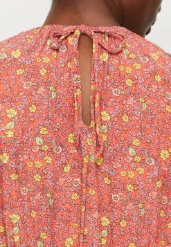 Edc By Esprit Neckholder Dress - Kjole - Coral Orange -ESPRIT Butikk 5730512f2dfc4d9492312bc680bcd42e