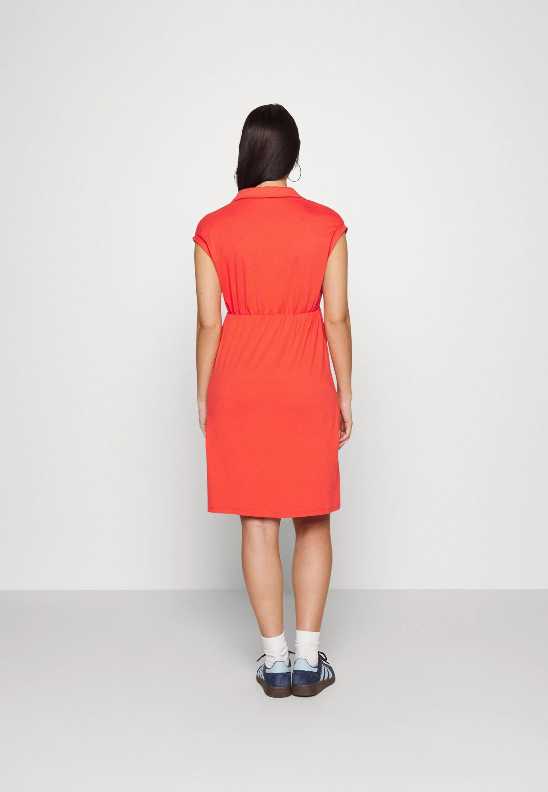 Dress Nursing Short Sleeve - Skjortekjole - Red 5 Dress Nursing Short Sleeve - Skjortekjole - Red - Bilde 3
