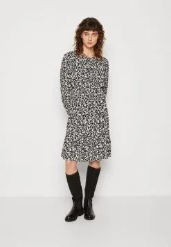 ESPRIT Tie - Kjole - Ice