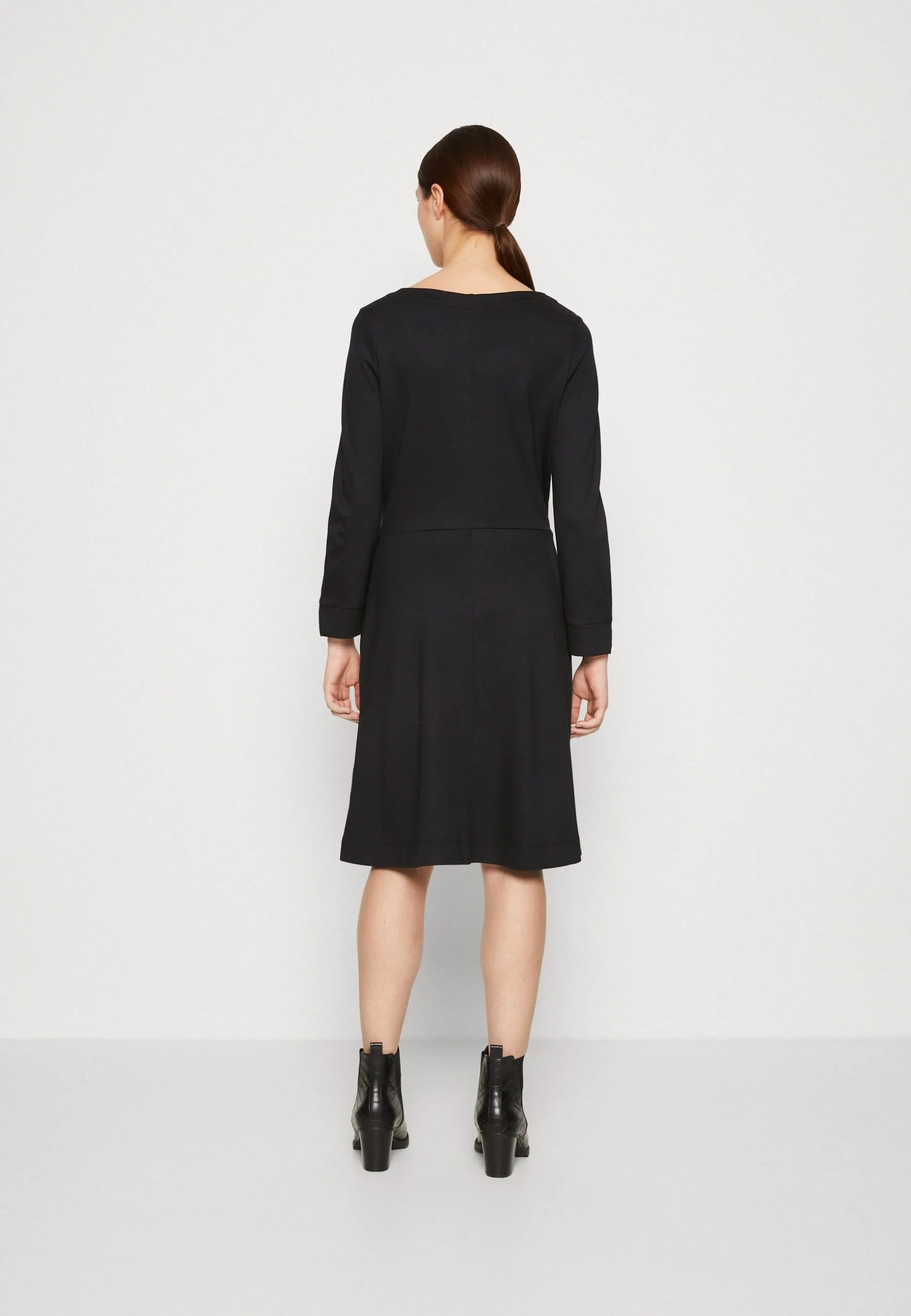 ESPRIT Punti Dress - Jerseykjole - Black 5 ESPRIT Punti Dress - Jerseykjole - Black - Bilde 3