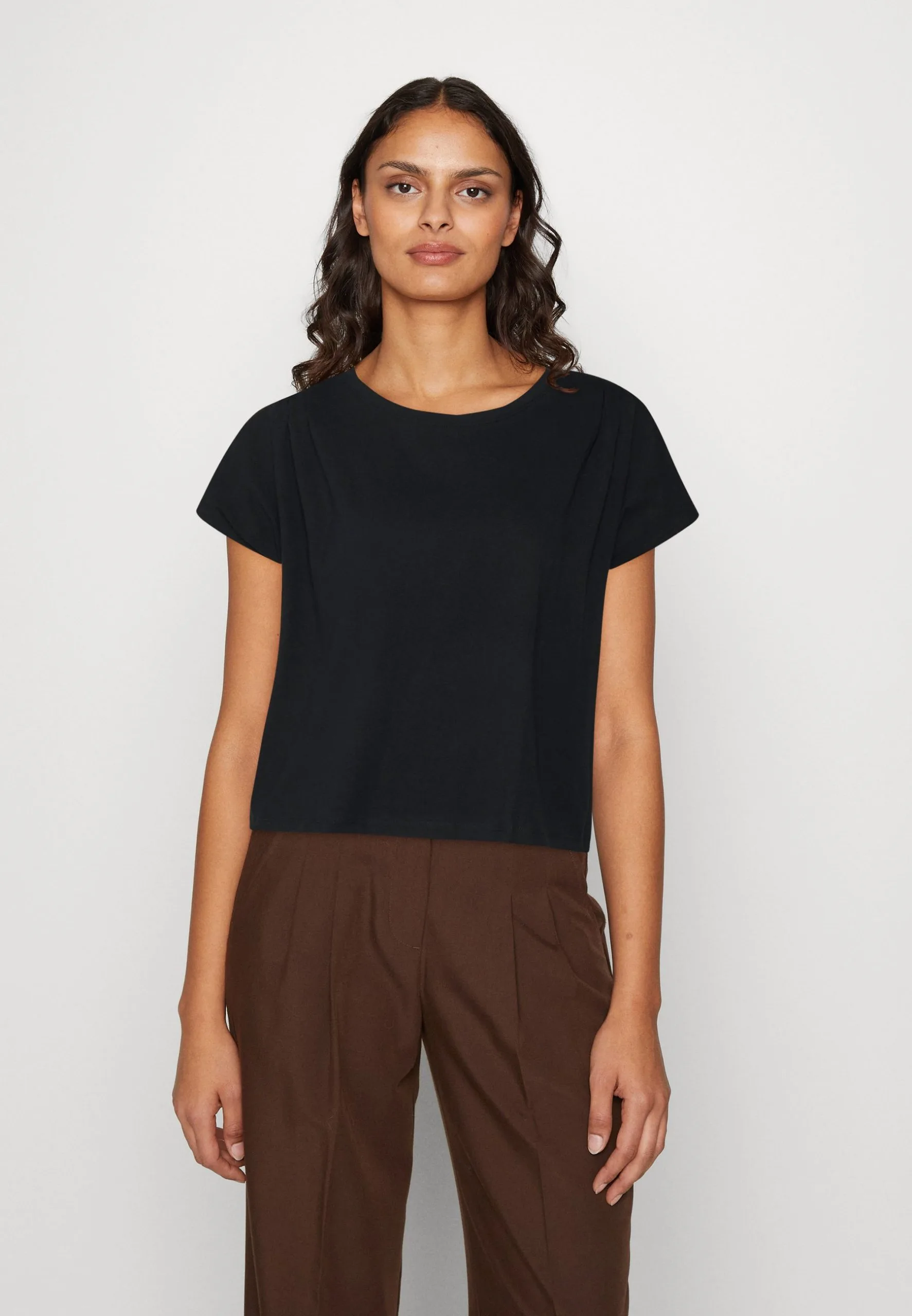 Edc By Esprit Pleat - T-Shirts - Black 3 Edc By Esprit Pleat - T-Shirts - Black