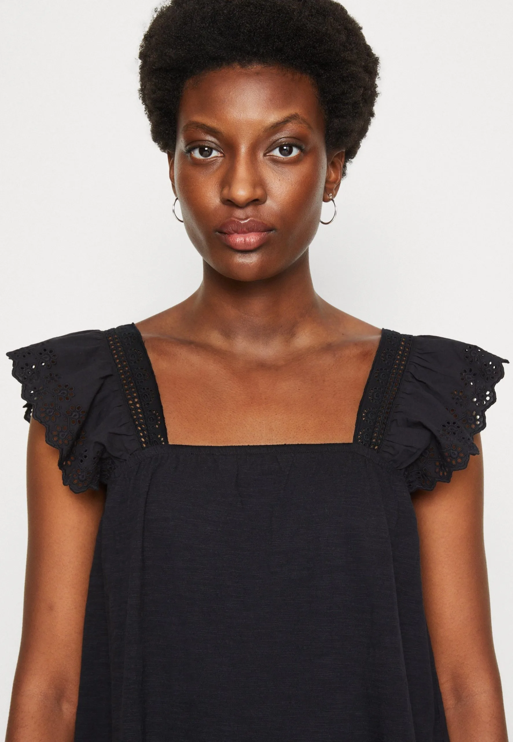 Edc By Esprit Ang - T-Shirts Med Print - Black 8 Edc By Esprit Ang - T-Shirts Med Print - Black - Bilde 6