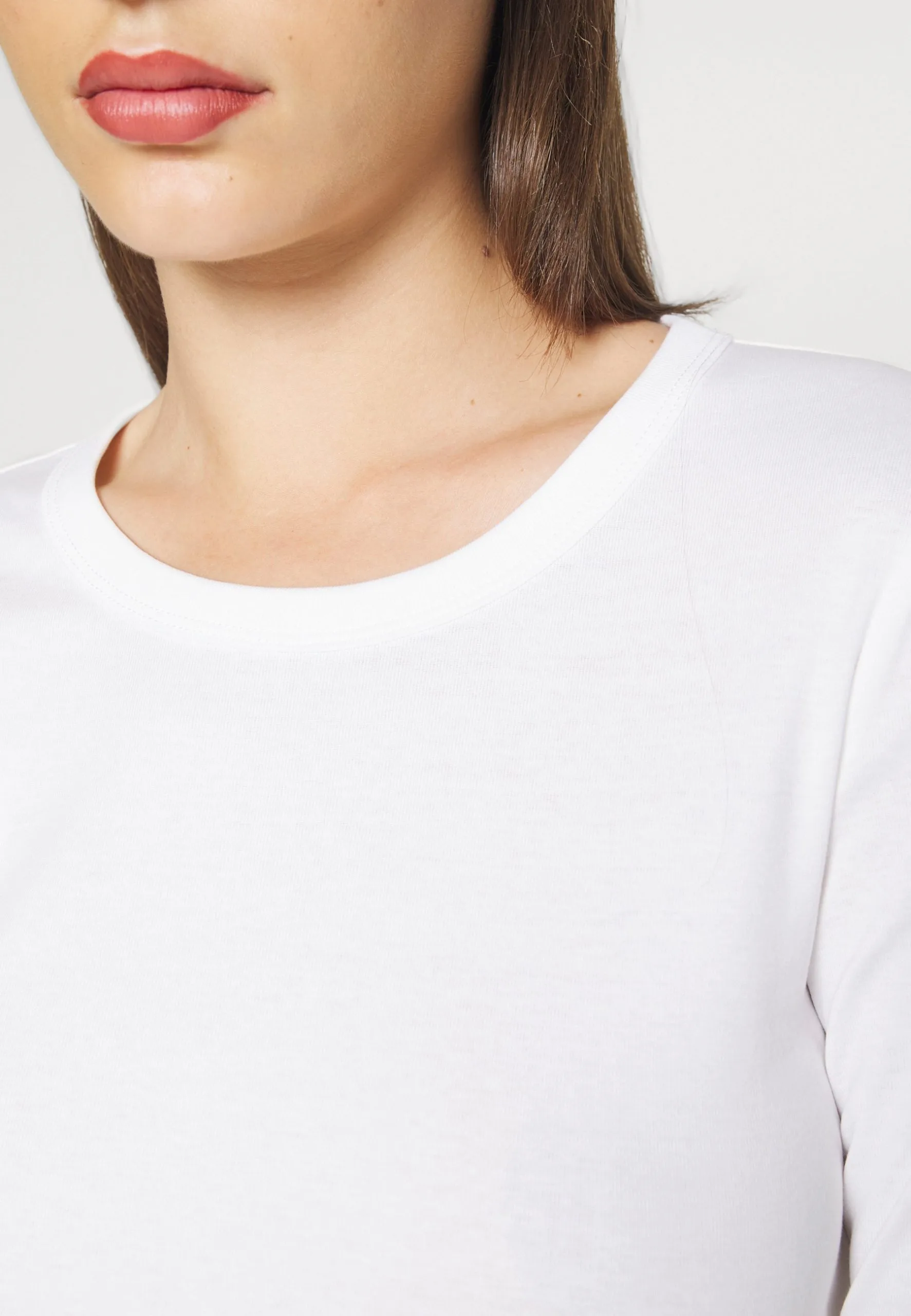 ESPRIT Roundneck - Topper Langermet - White 10 ESPRIT Roundneck - Topper Langermet - White - Bilde 8