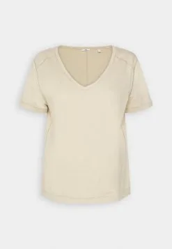 ESPRIT Sticht - T-Shirts - Sand 11 ESPRIT Sticht - T-Shirts - Sand -ESPRIT Butikk 65d15dd905d54628a05e9e7909f3ff3d