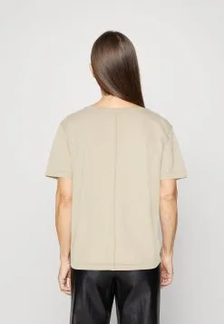 ESPRIT Sticht - T-Shirts - Sand 10 ESPRIT Sticht - T-Shirts - Sand -ESPRIT Butikk 68a3cf83e4fb47f38fa0d72ce46ca738