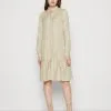 ESPRIT Dress - Skjortekjole - Dusty Green 2 ESPRIT Dress - Skjortekjole - Dusty Green -ESPRIT Butikk 691e49e3d50e428389080aa83c0f8b4b
