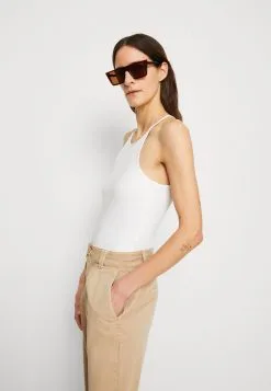 Edc By Esprit Sus - Topper - White 11 Edc By Esprit Sus - Topper - White -ESPRIT Butikk 6d0d33db8d6c4e66b301a011a138c726