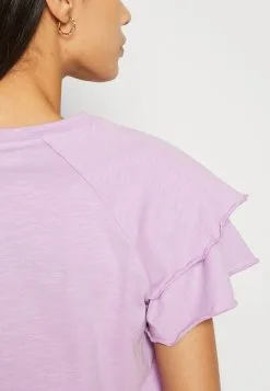 Edc By Esprit Volant - T-Shirts Med Print - Violet 13 Edc By Esprit Volant - T-Shirts Med Print - Violet -ESPRIT Butikk 6ec2a7f361114f4796228f54a8a077fd