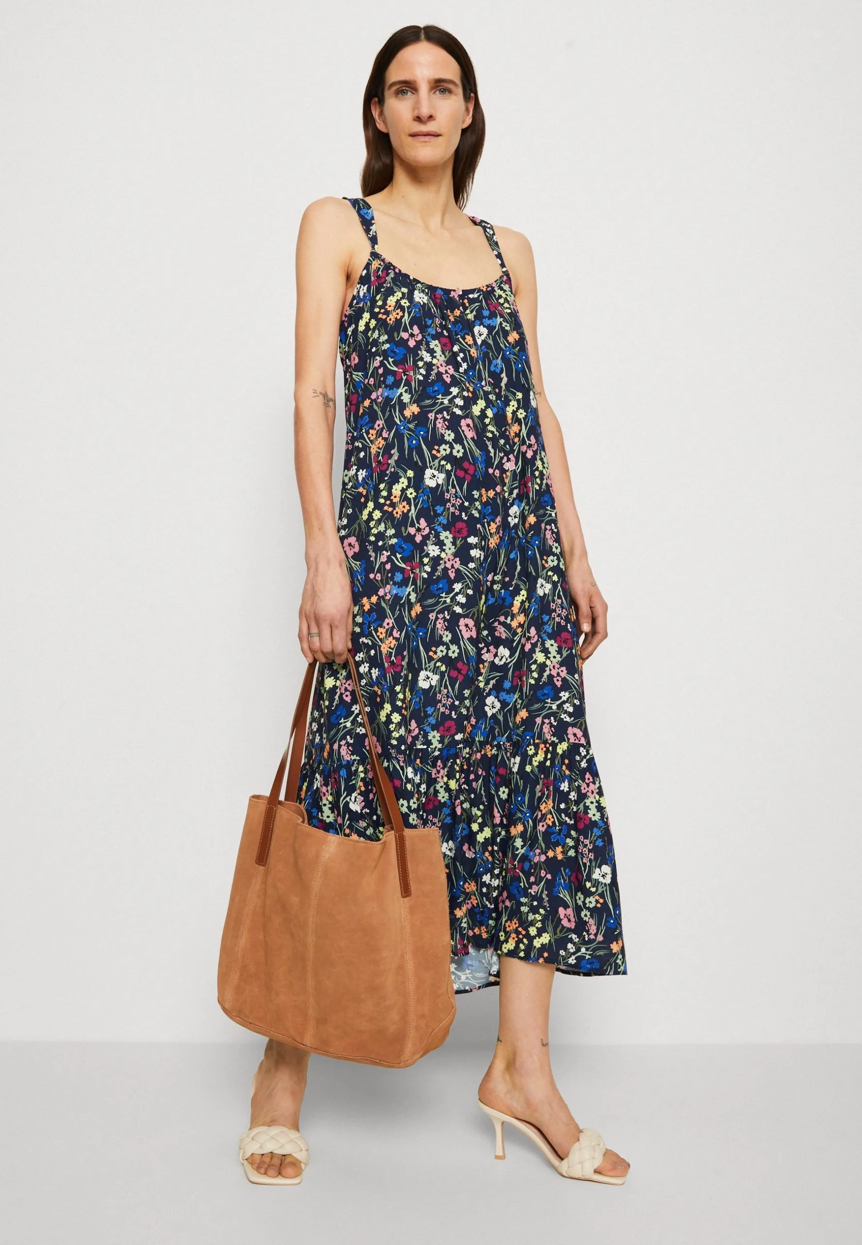 ESPRIT Aop Strap - Kjole - Navy 6 ESPRIT Aop Strap - Kjole - Navy - Bilde 4