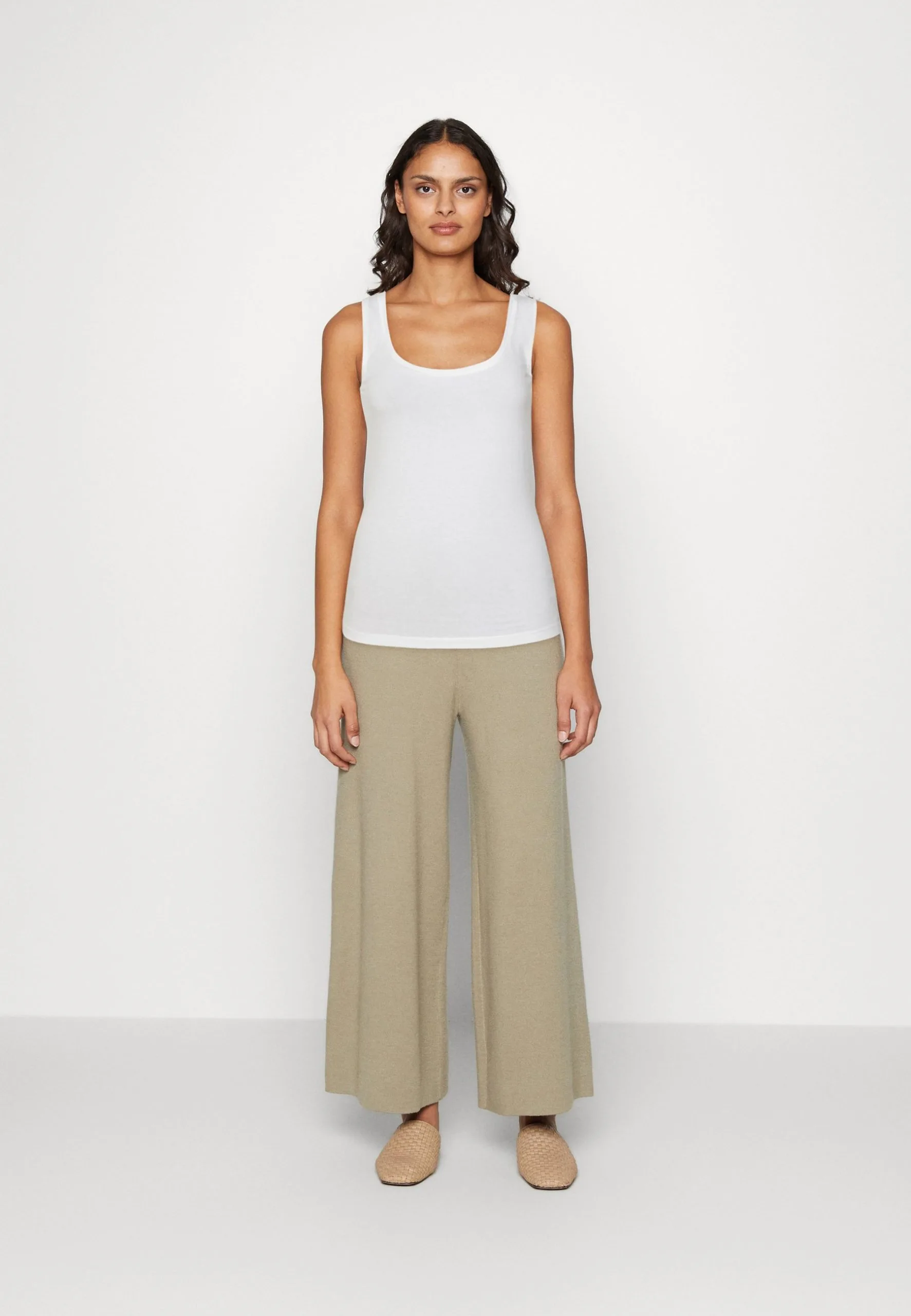 Edc By Esprit Tank Top - Topper - White 4 Edc By Esprit Tank Top - Topper - White - Bilde 2