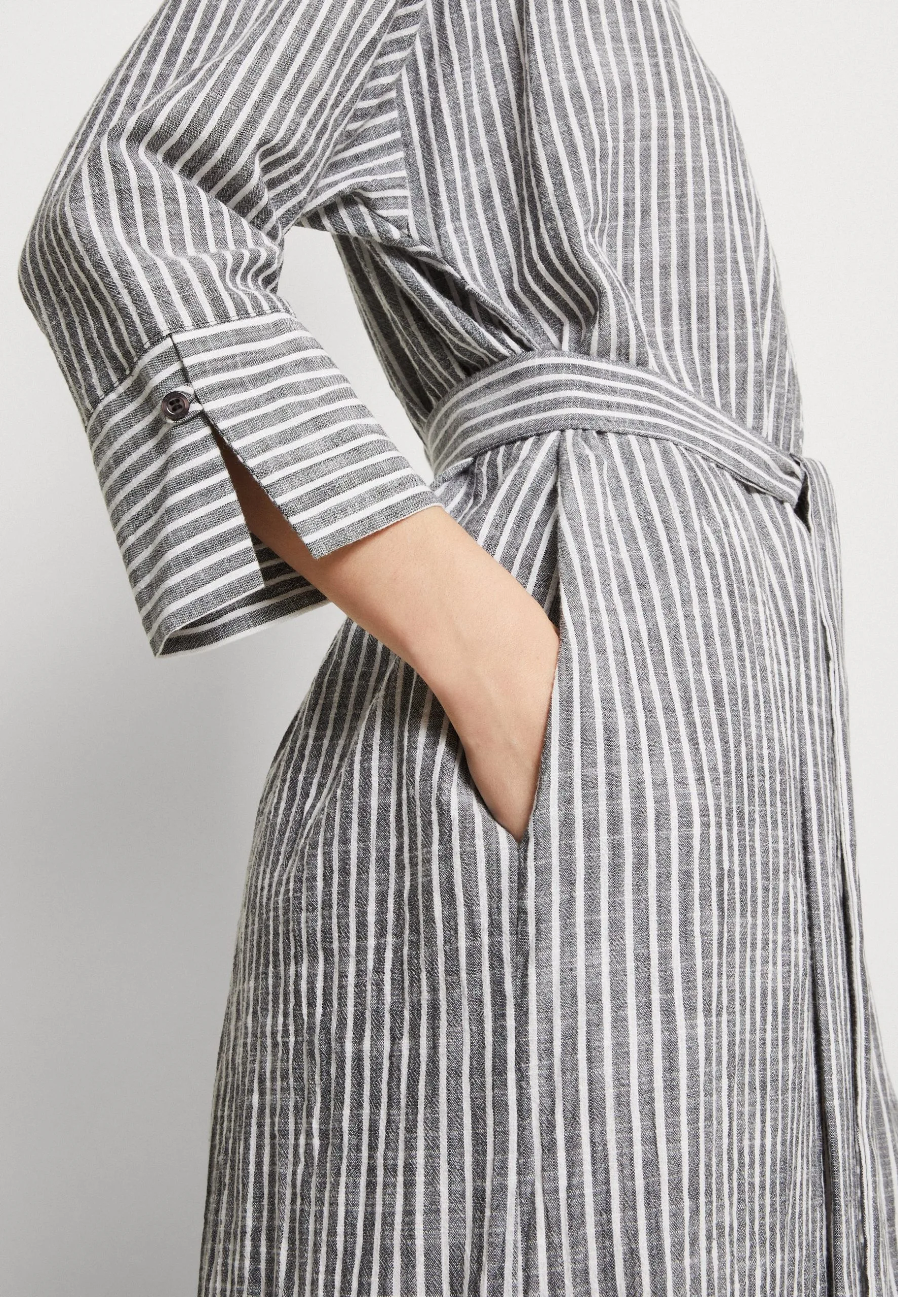 ESPRIT Stripe Beltdress - Skjortekjole - Anthracite 8 ESPRIT Stripe Beltdress - Skjortekjole - Anthracite - Bilde 6