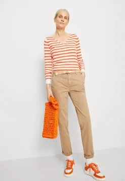 ESPRIT V Neck - Strikkegenser - Orange Red 11 ESPRIT V Neck - Strikkegenser - Orange Red -ESPRIT Butikk 76b12f65bf2a4517afc1fd35f4763713